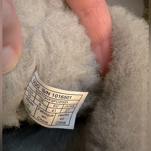 Women’s Ugg size 10 light gray Mini Bailey Bow II boots - Picture 6 of 6